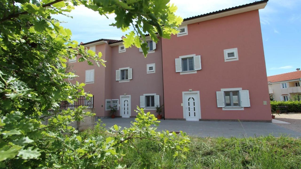 Apartments Jela Sveti Vid-Miholjice Exterior foto