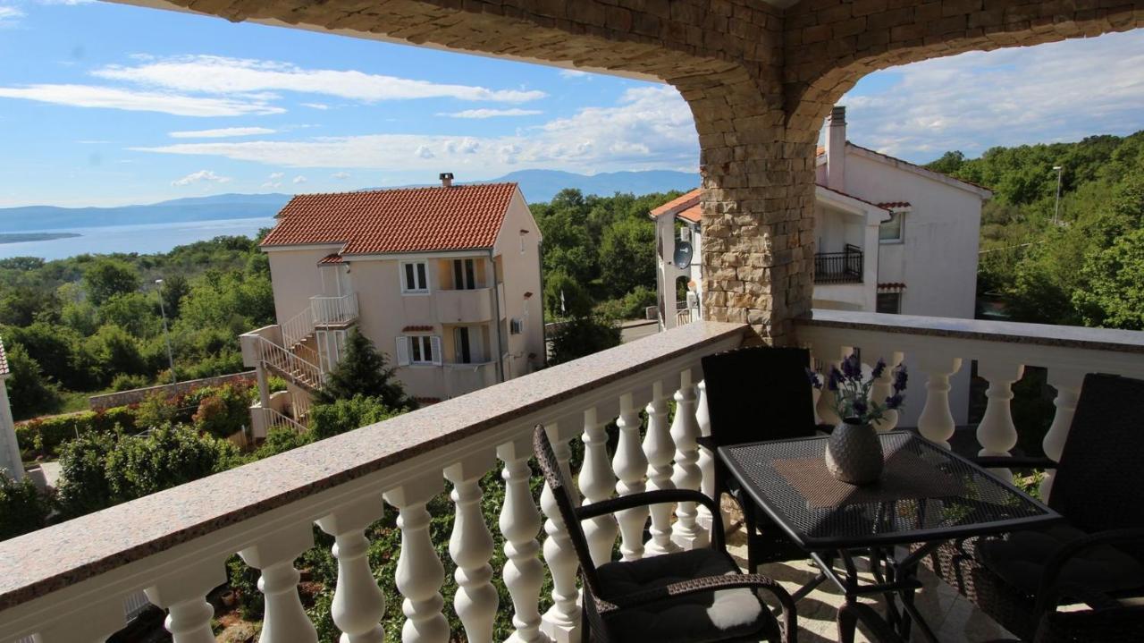 Apartments Jela Sveti Vid-Miholjice Exterior foto