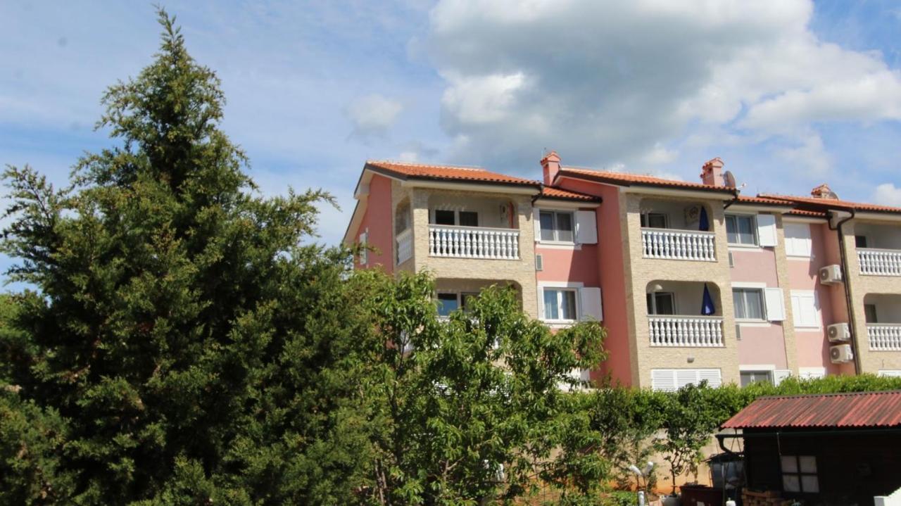 Apartments Jela Sveti Vid-Miholjice Exterior foto